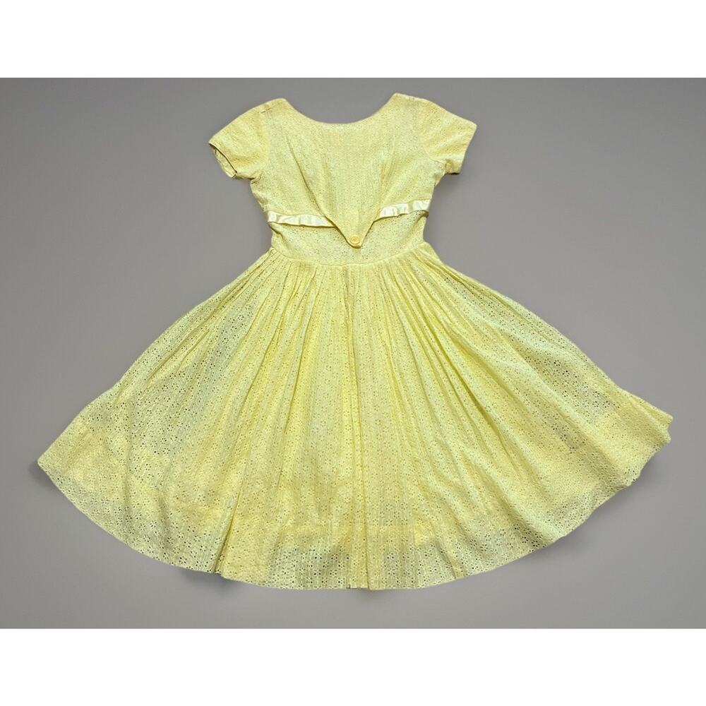Vintage 50s 60s Yellow Eyelet Lace Fit And Flare Crinoline Modest Day Dress XS